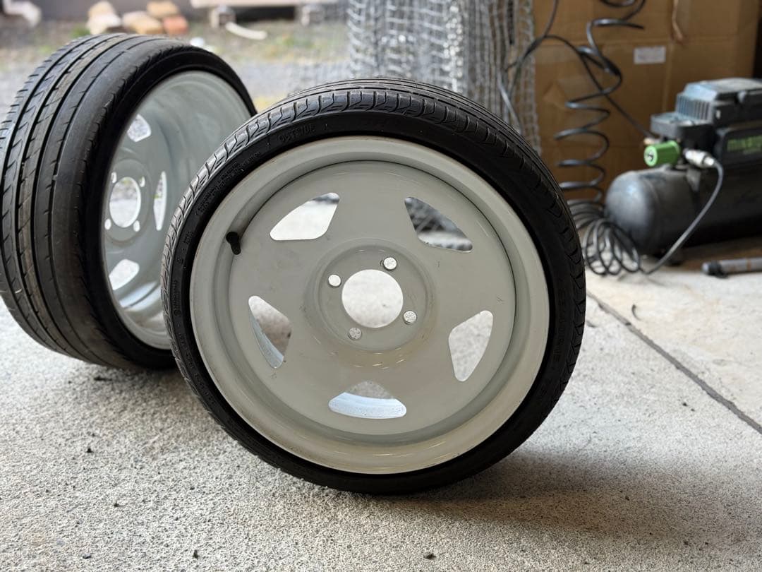 esb tc01 15インチ 6j＋30 2本