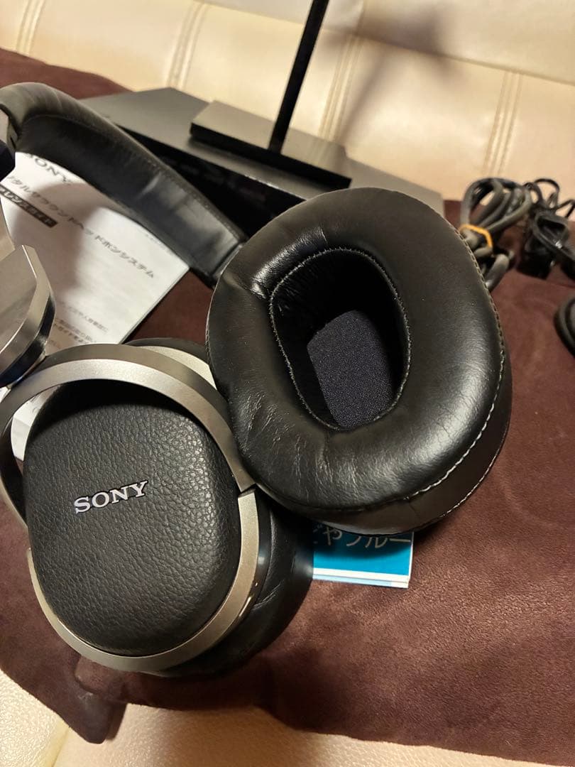 SONY MDR-HW700DS スタンド付