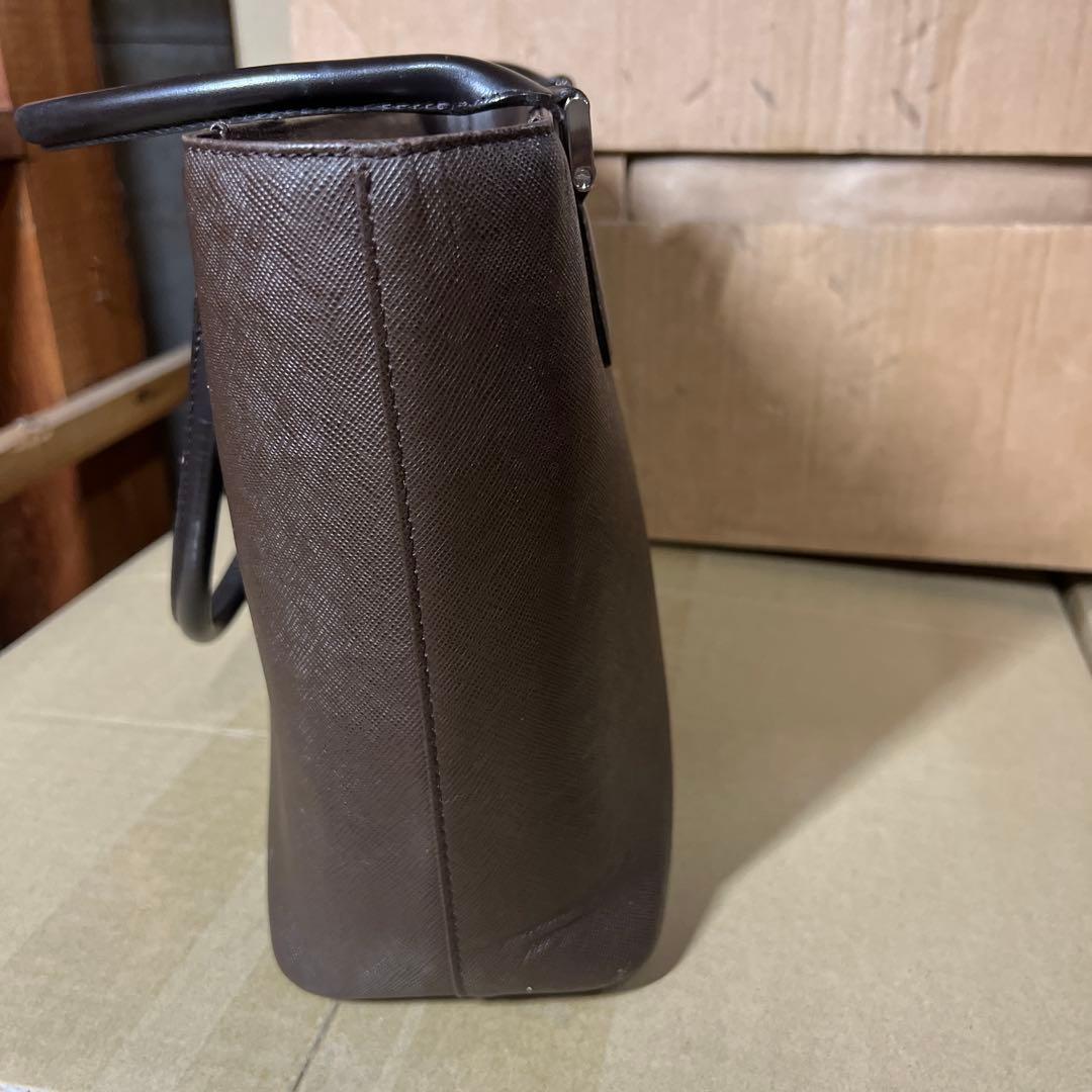 【美品】バーバリー トートバッグ ノバチェック サフィアーノレザー 自立