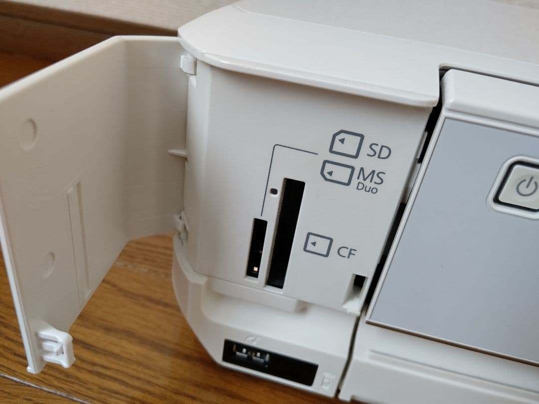 EPSONインクジェットプリンターEP-806AW