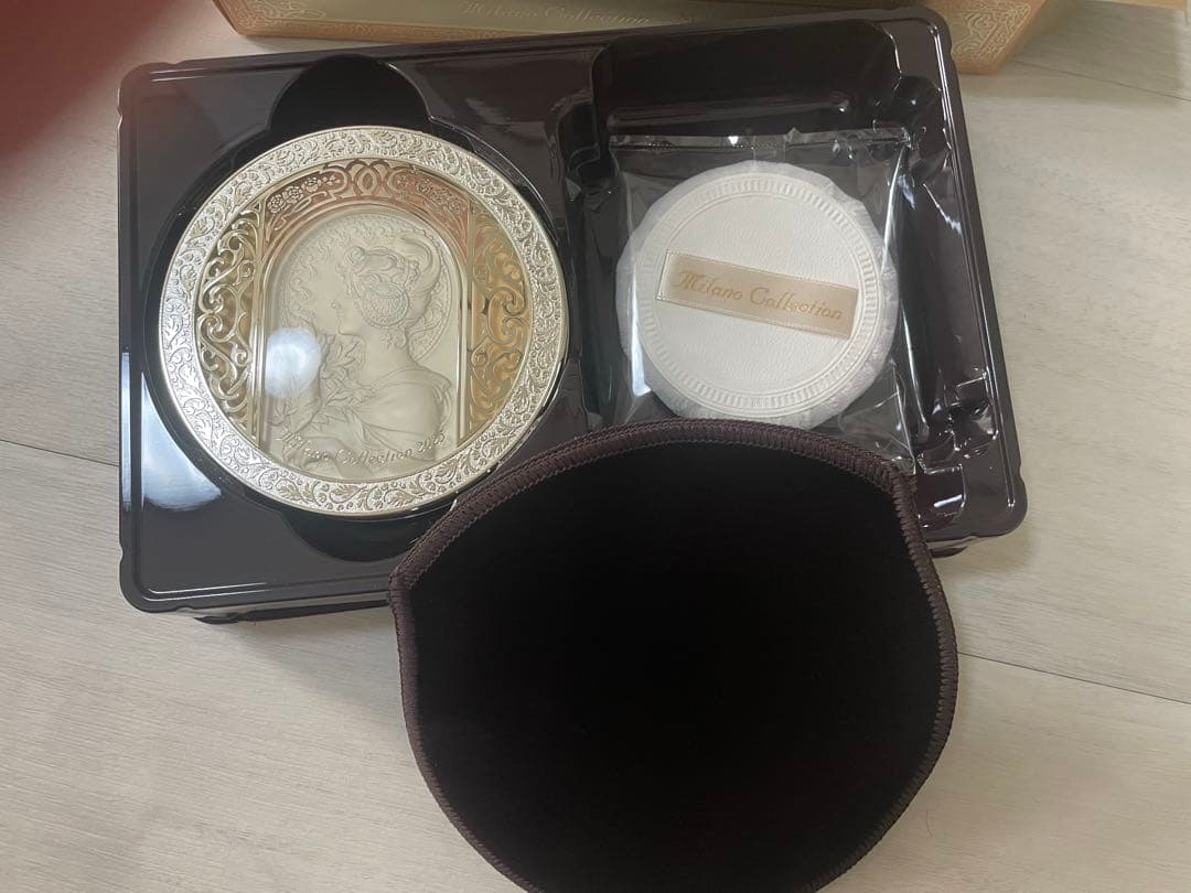 【ラッピングあり】ミラノコレクション2025 フェースアップパウダー 24g本体