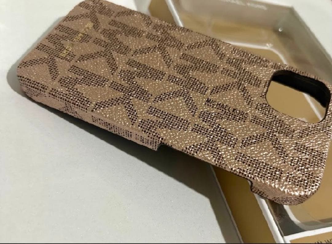 新品未使用☆マイケルコース iPhone13対応ケース ローズ ロゴ型押プリント