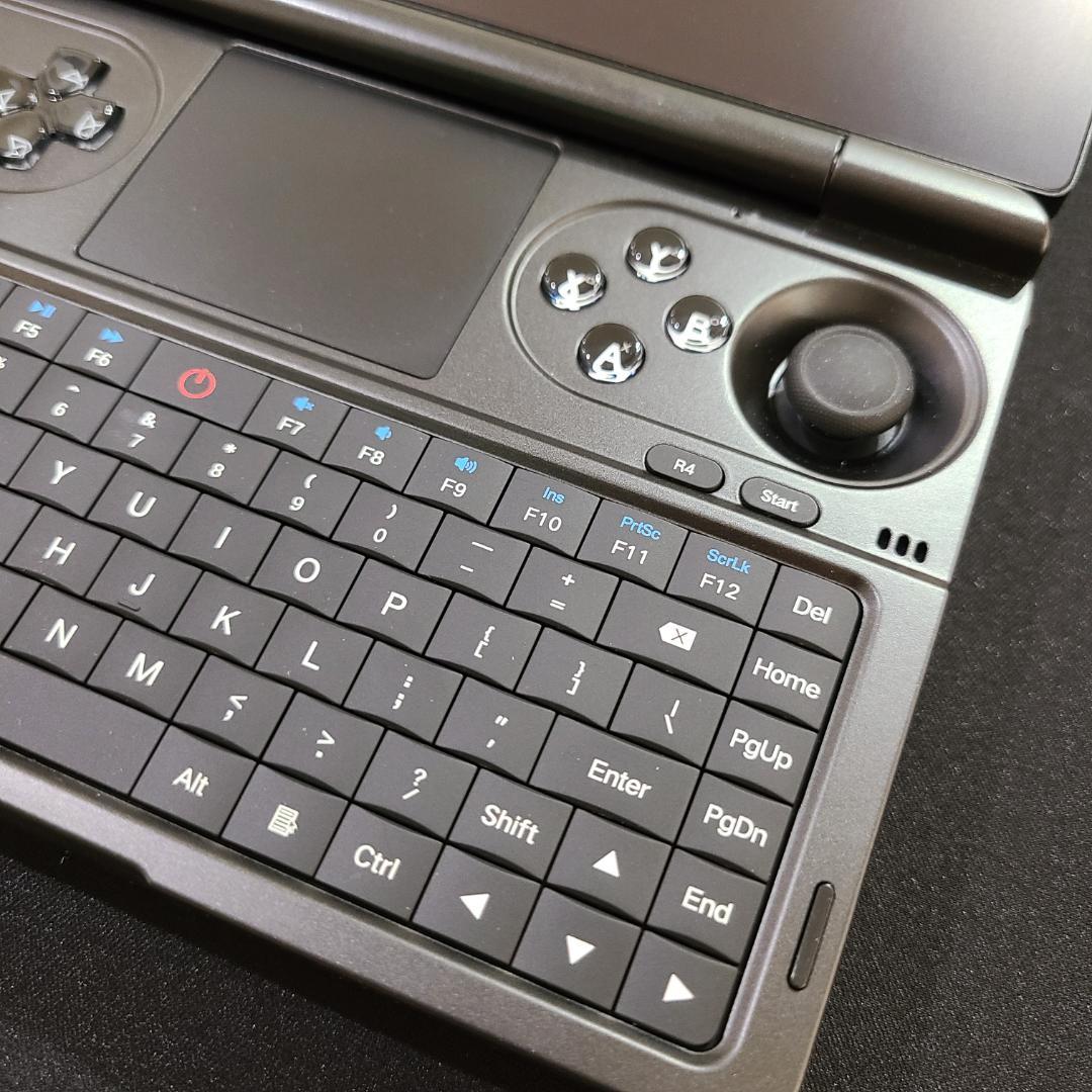 GPD WIN Mini 2024 木目スキンシール貼付済