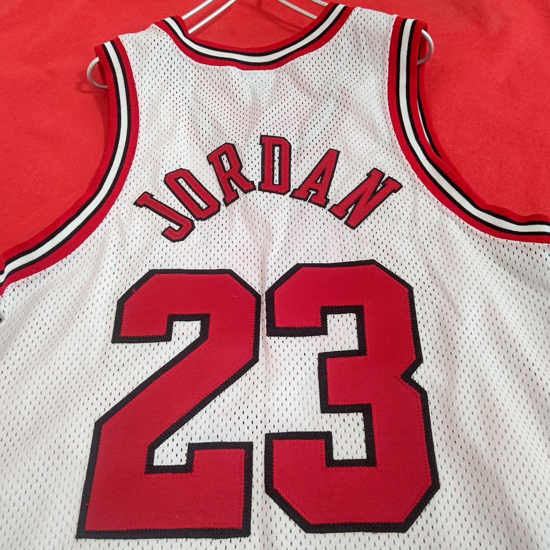 【希少】NIKE NBAブルズ マイケルルョーダン オーセンティックユニホーム