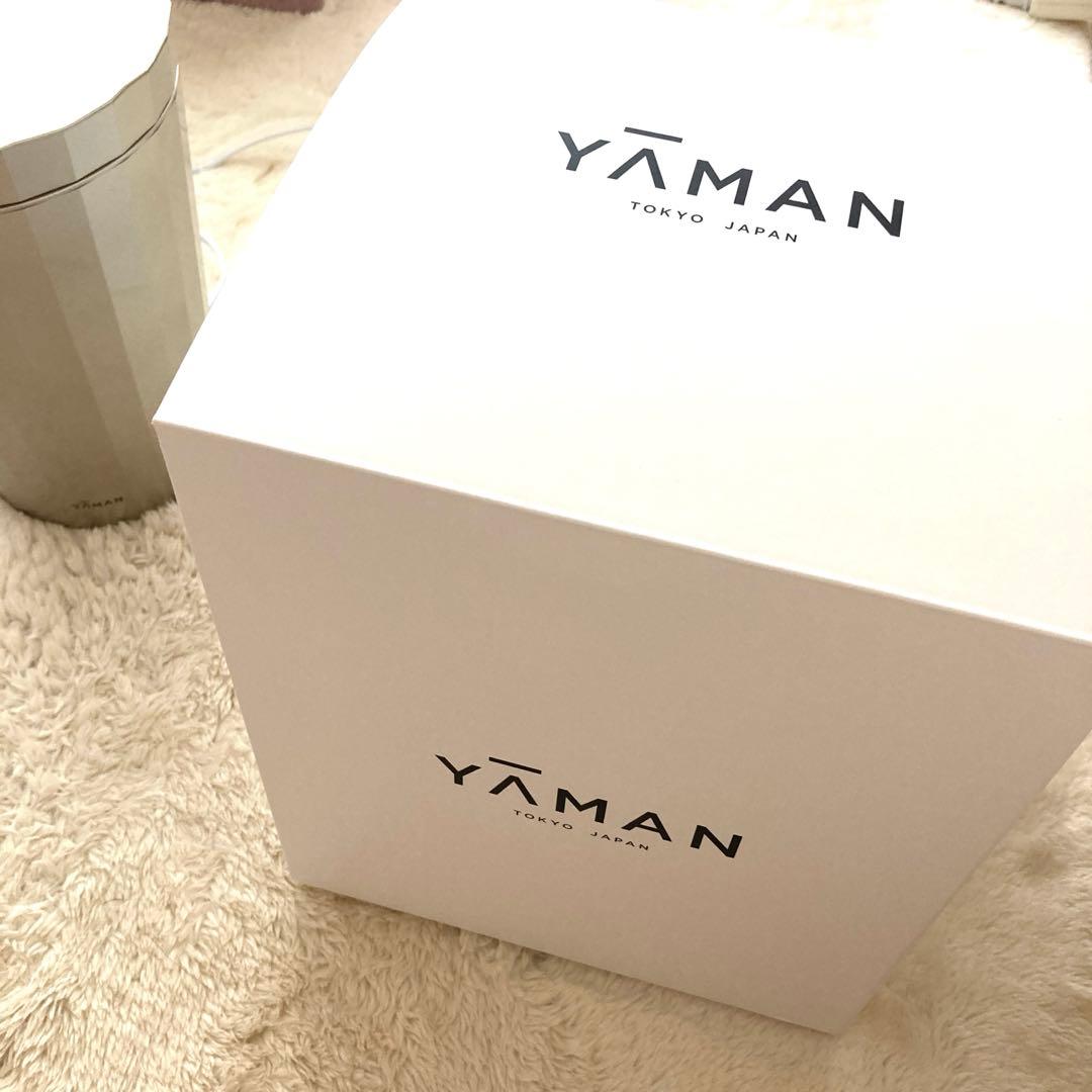 加湿は必須！毛穴と肌質改善YA-MAN 美顔器スチーマー フォトケア最安