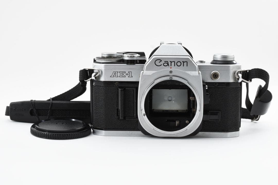 超美品 キャノン AE-1 シルバー　フィルムカメラ モルト新品交換済 B424