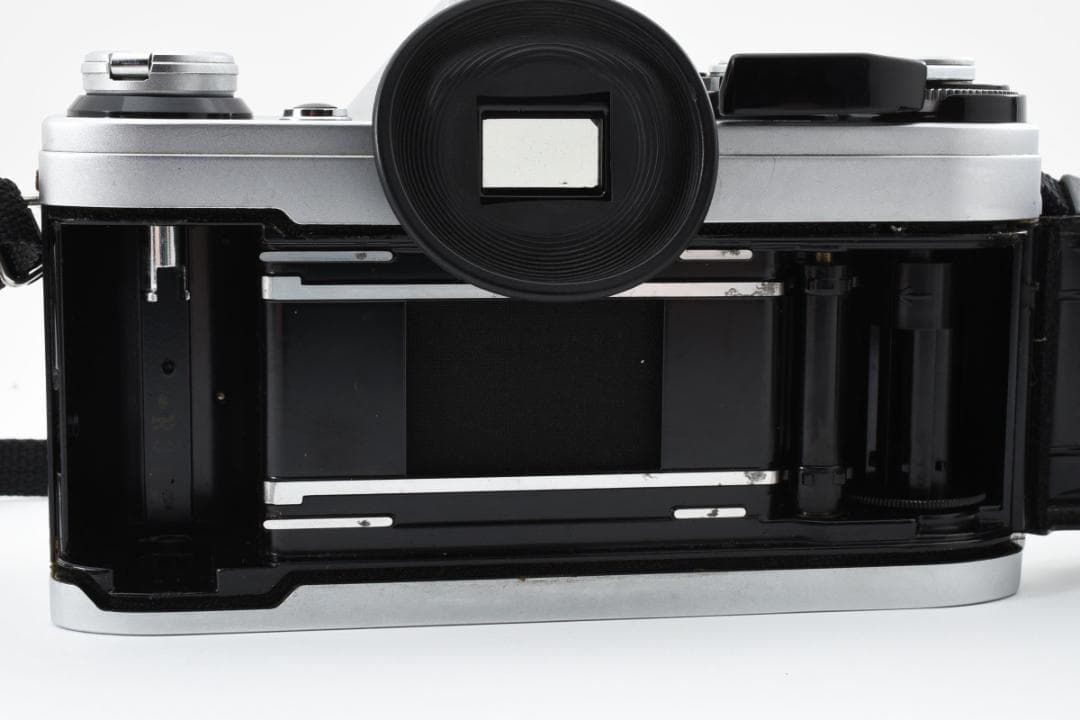 超美品 キャノン AE-1 シルバー　フィルムカメラ モルト新品交換済 B424