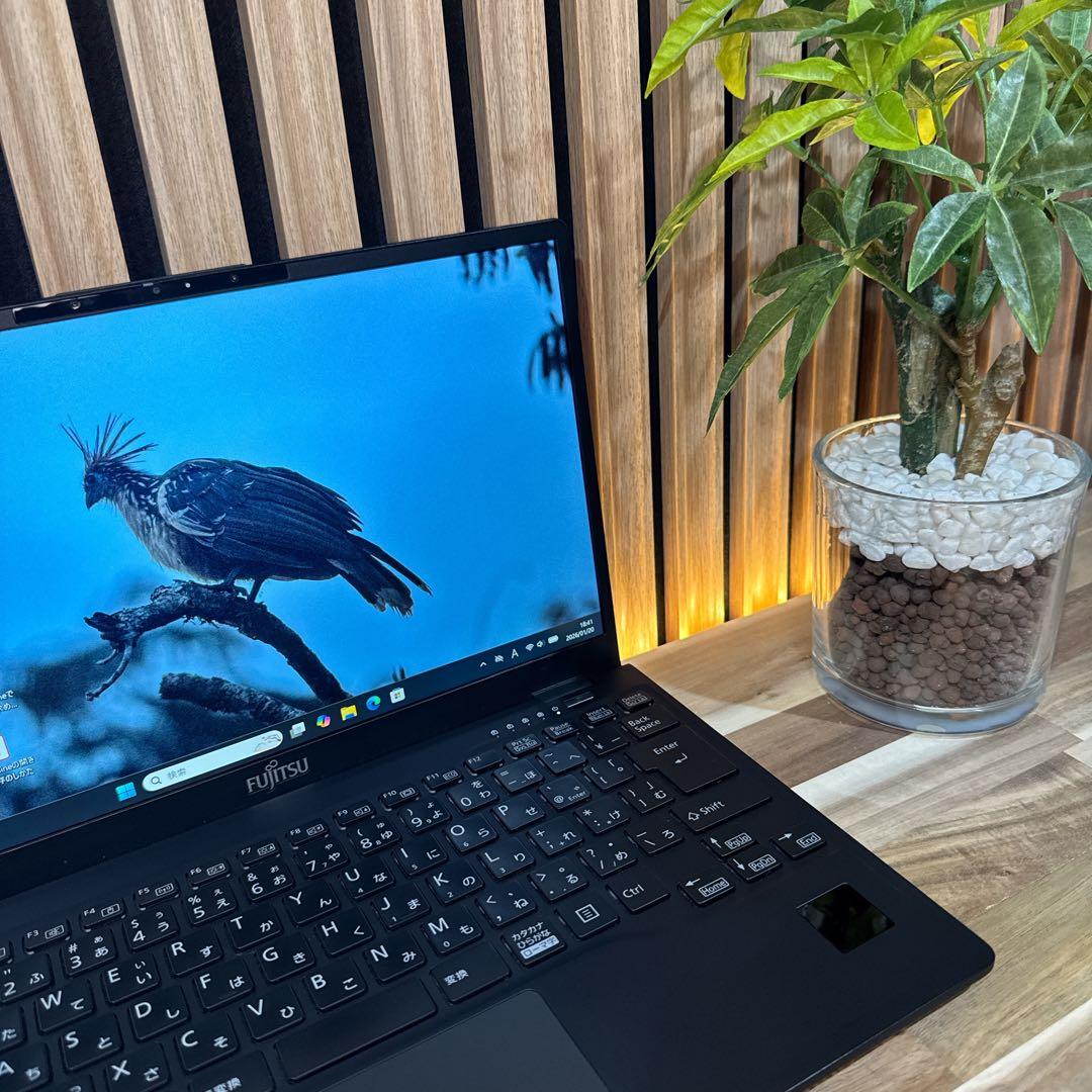 準美品2023年製‼️LIFEBOOK U9312☘フルHD☘️超軽量ノートパソコン