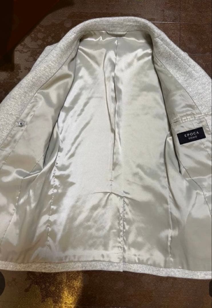 EPOCA UOMOのテーラードジャケット