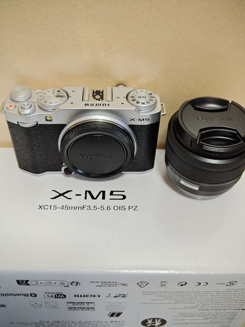Fujifilm X-M5 ミラーレスカメラ レンズキット　ほぼ新品です