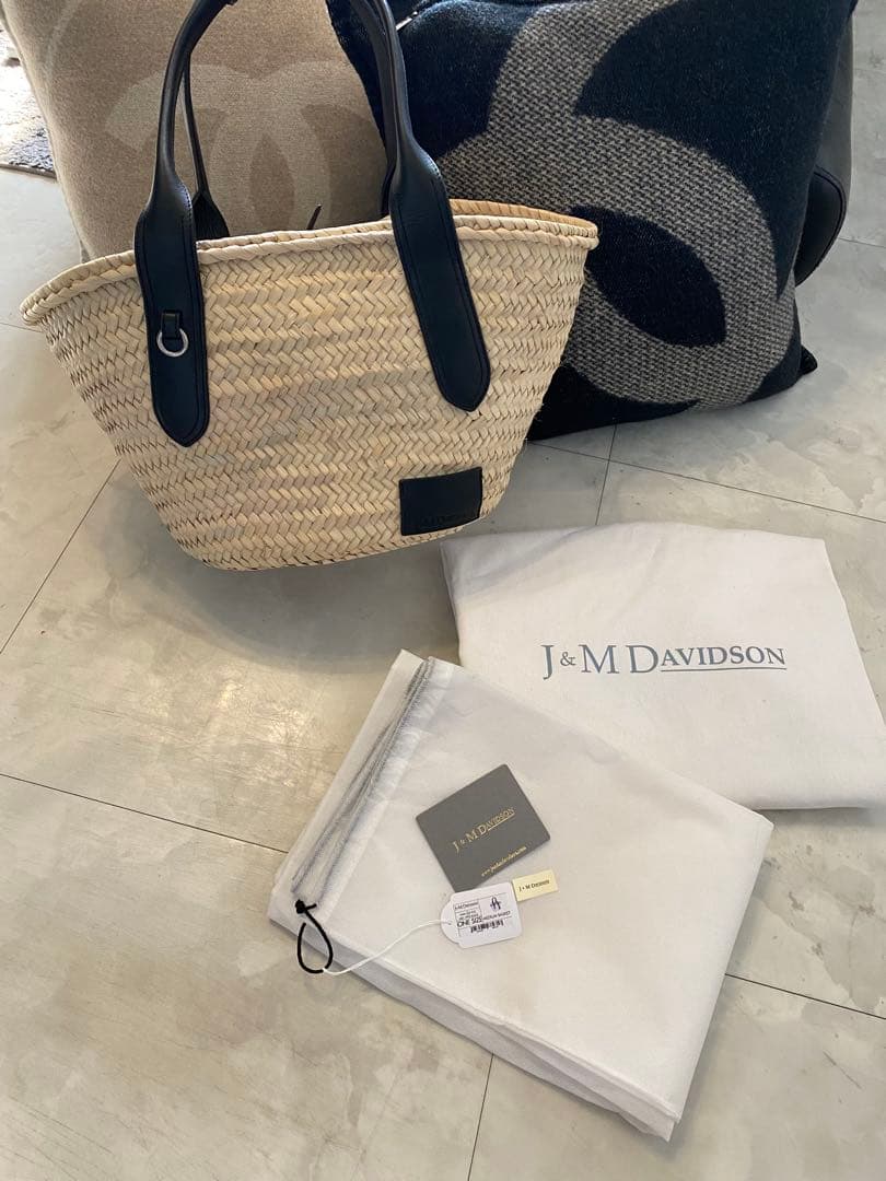 新品　完売　J&M DAVIDSON カゴバッグ　かご　ラフィア