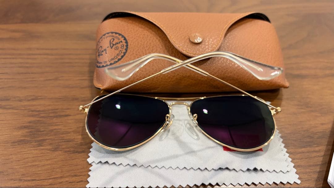 Ray-Ban アビエーター サングラス グリーンレンズ