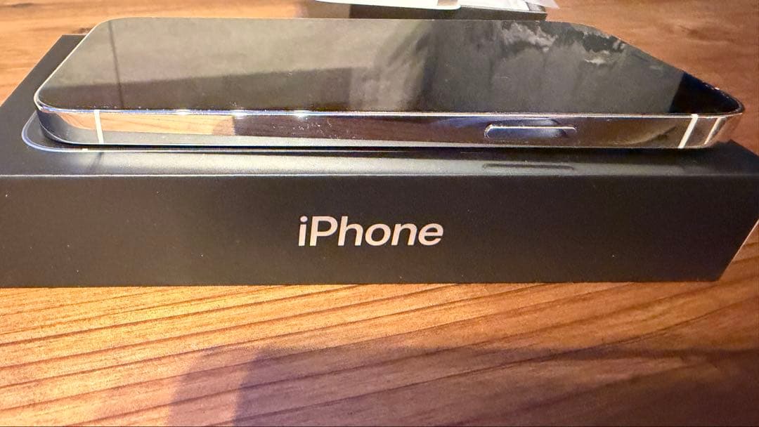 Apple iPhone 12 Pro シルバー 本体 512GB SIMフリー