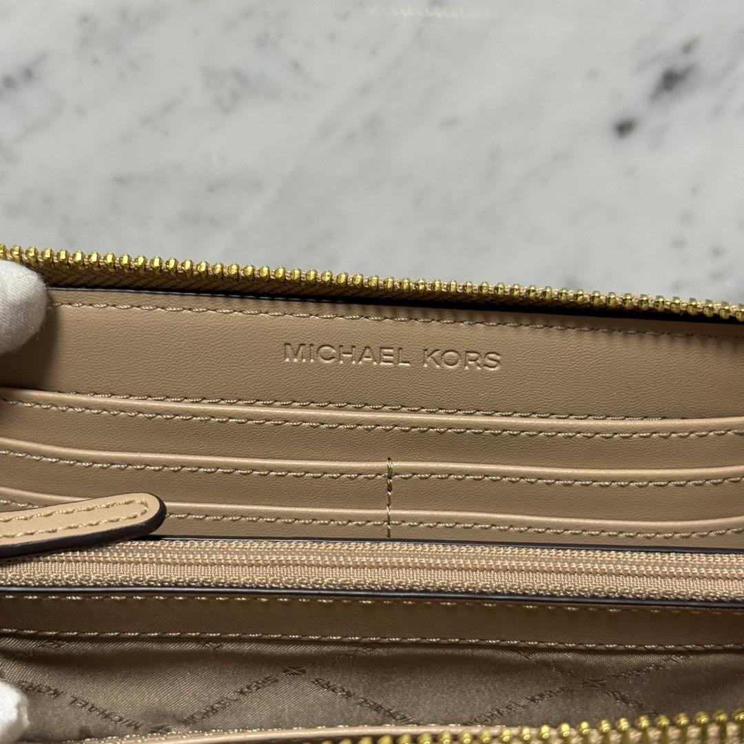 新品 未使用 MICHEAL KORS マイケルコース 長財布 ジップ ベージュ