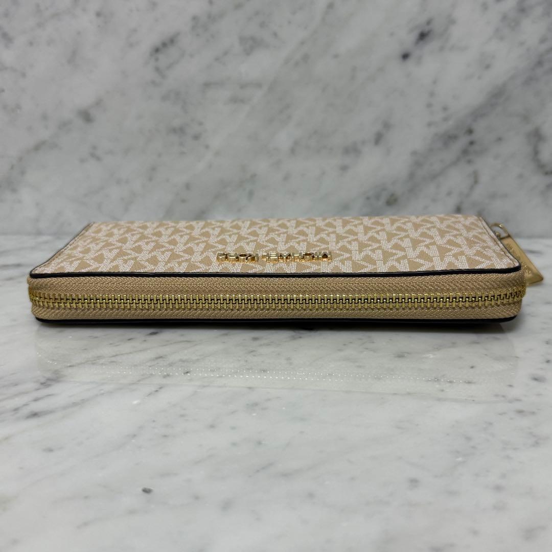 新品 未使用 MICHEAL KORS マイケルコース 長財布 ジップ ベージュ