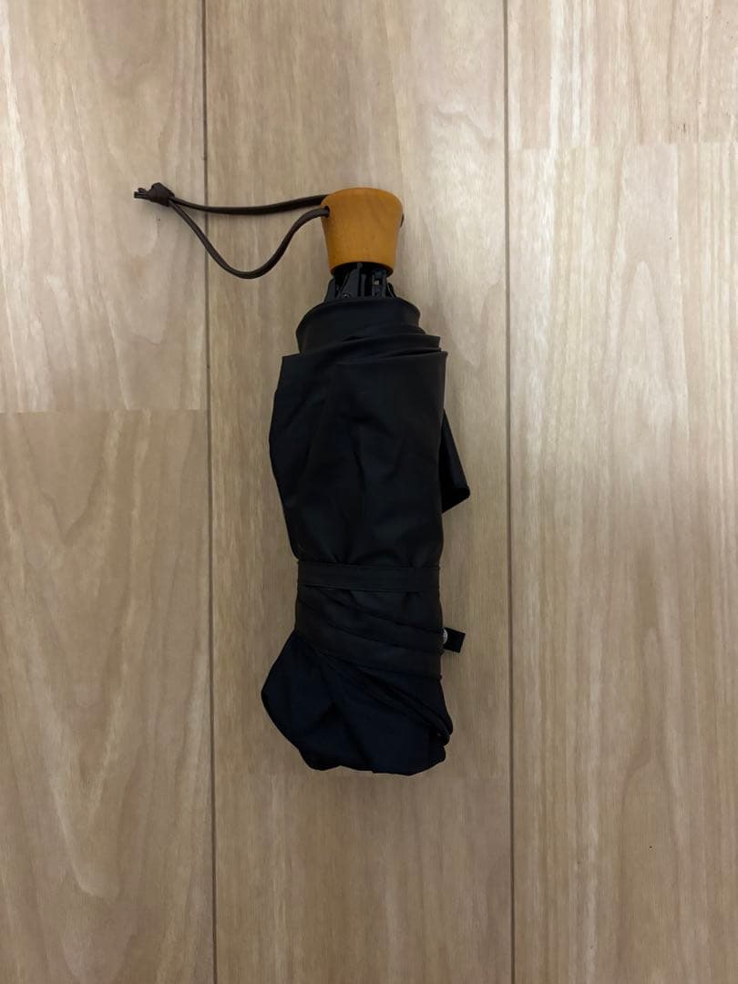 【ほぼ新品】SUN BARRIER 100 三段折り　折りたたみ日傘 ブラック
