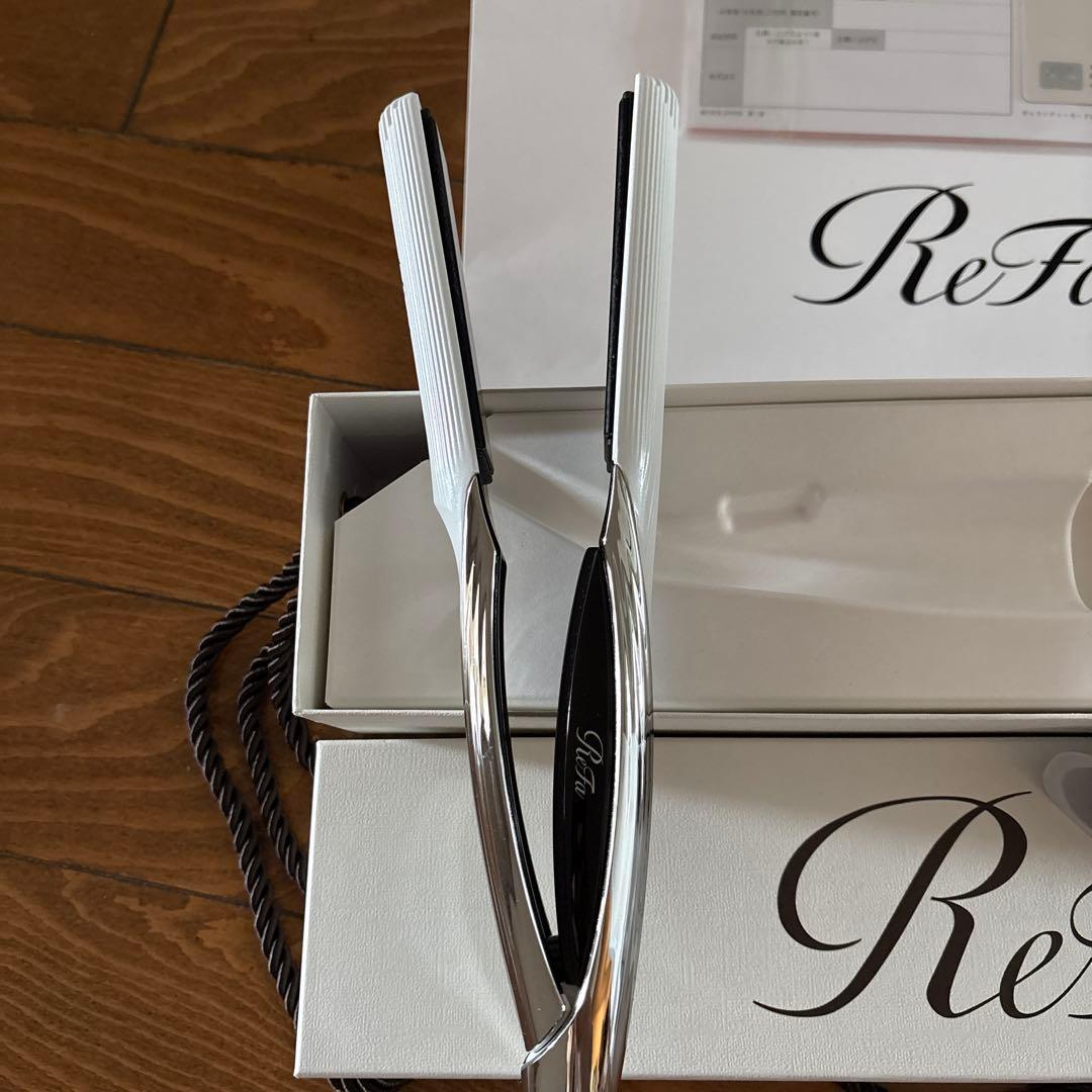 ReFa ストレートアイロン　ヘアアイロン