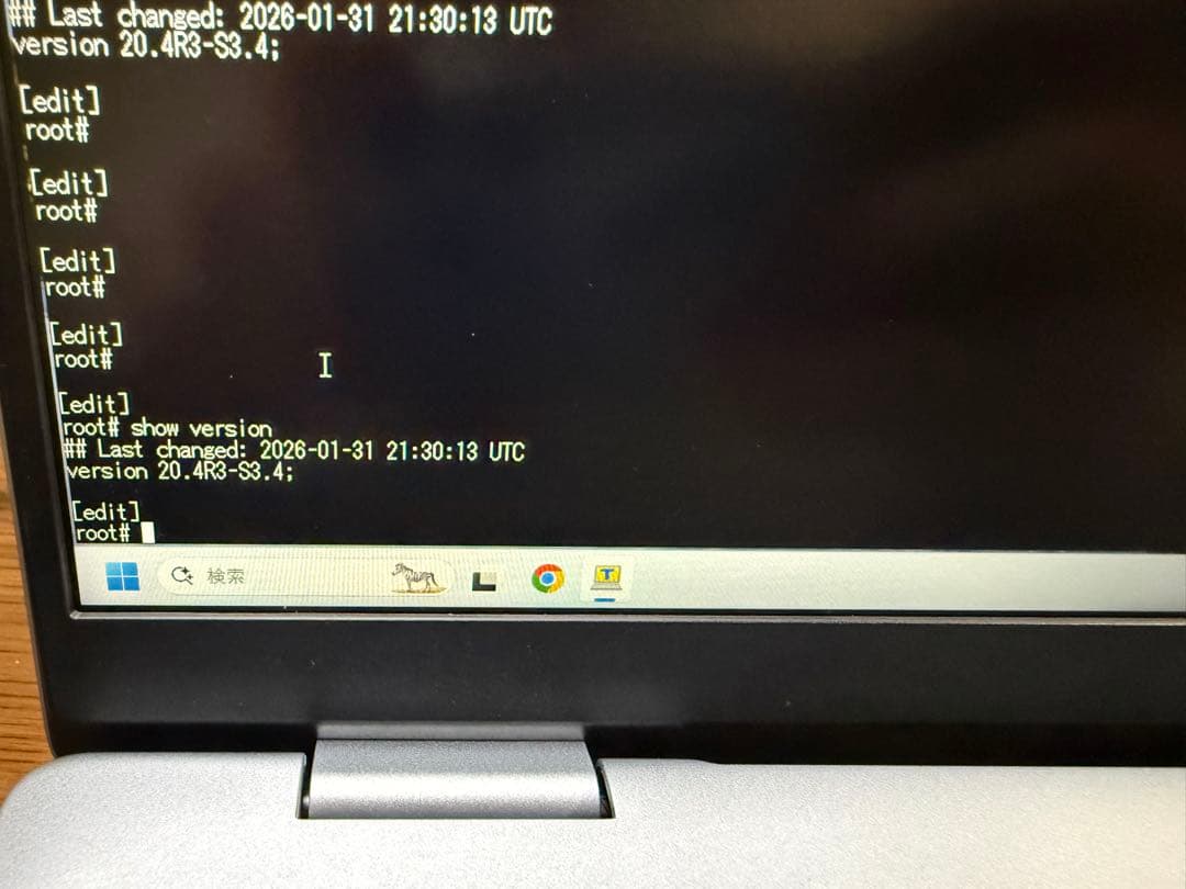 【中古品】Juniper SRX300