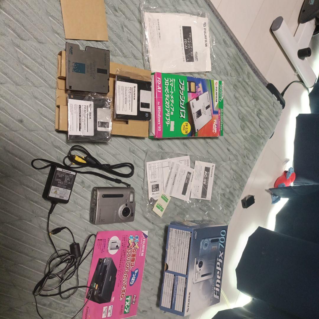 希少 Fujifilm FinePix 700 デジタルカメラ