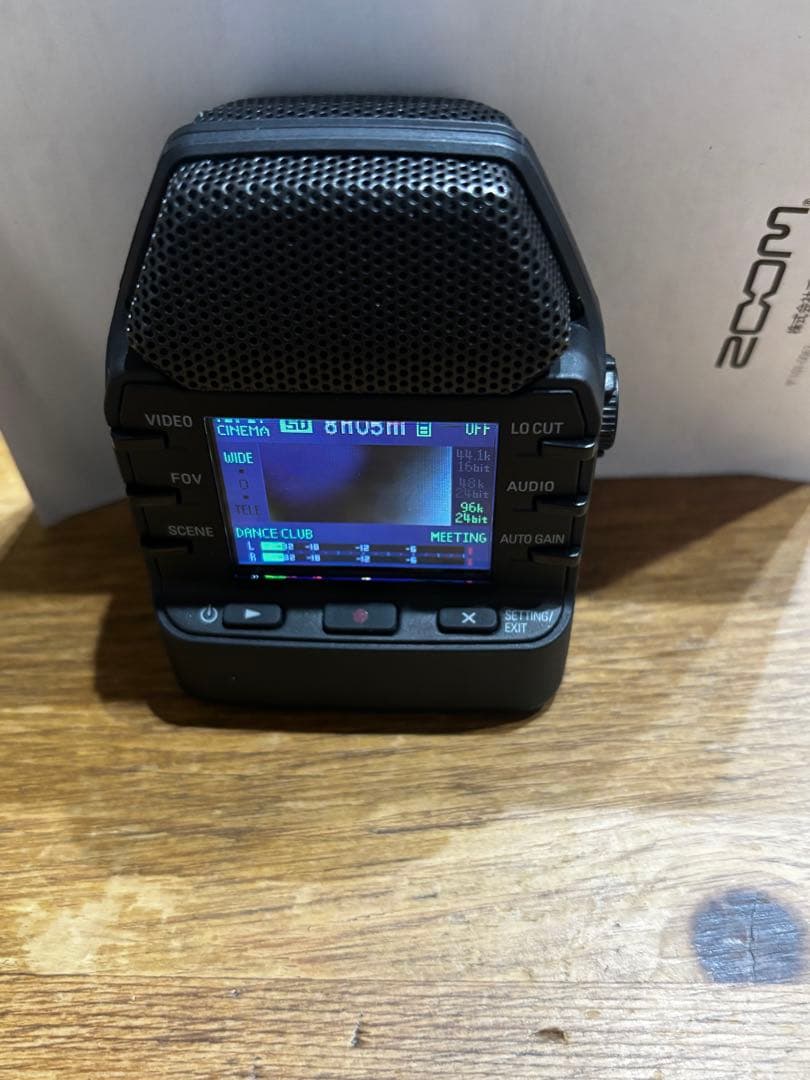 ZOOM Q2N ハンディビデオレコーダー