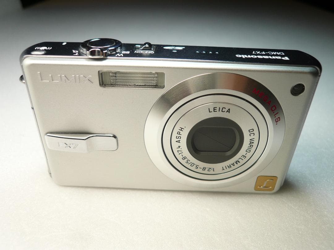 LUMIX★DMC-FX7⭐️極美品⭕️安心の実働品★シルバー