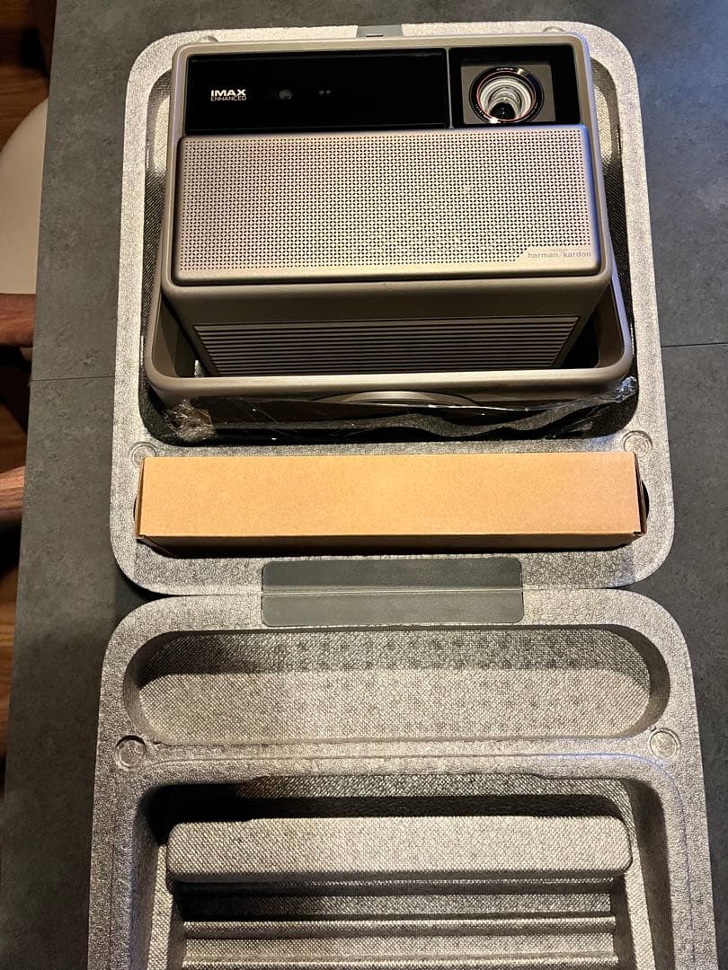 XGIMI Horizon 20 MAX フロアスタンド付