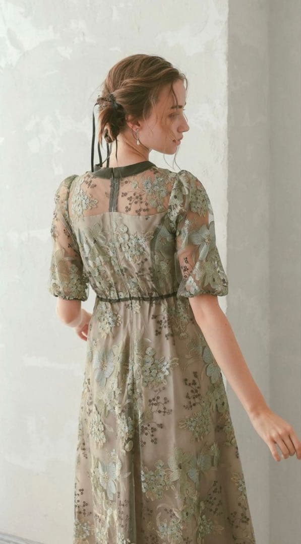 フラワーエンブロイダリードレス　花柄刺繍パーティードレス Lサイズ グリーン