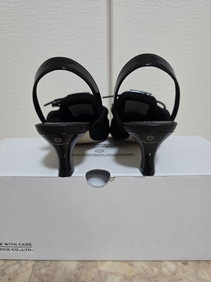 《新品·未使用品》MAISONMAVERICK ニットレースアップミュール