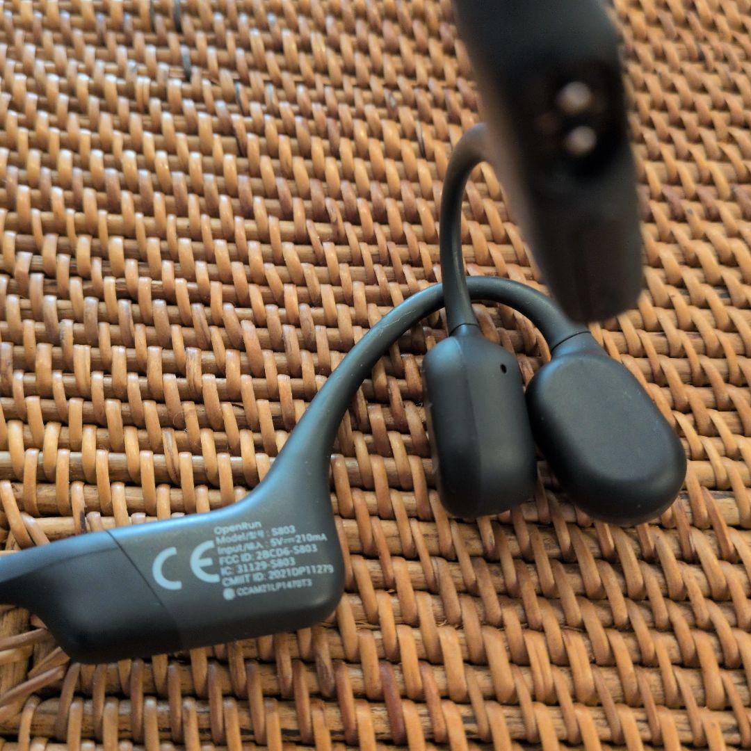 【新品同様・保証付き】SHOKZ OPENRUN Mini 骨伝導イヤホン