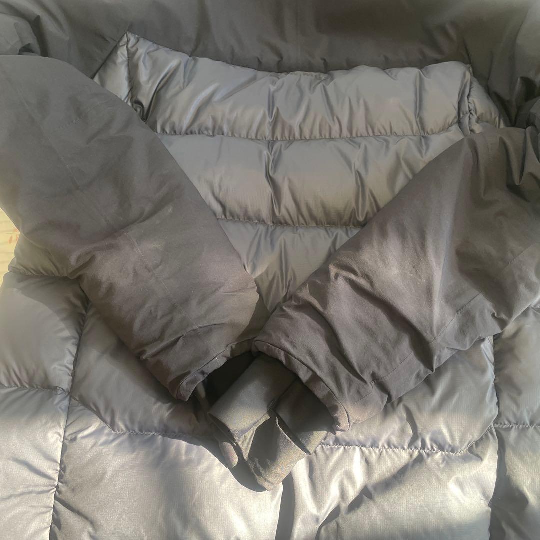 お値下げしました MAMMUT フード付きダウンジャケット 黒/グレー