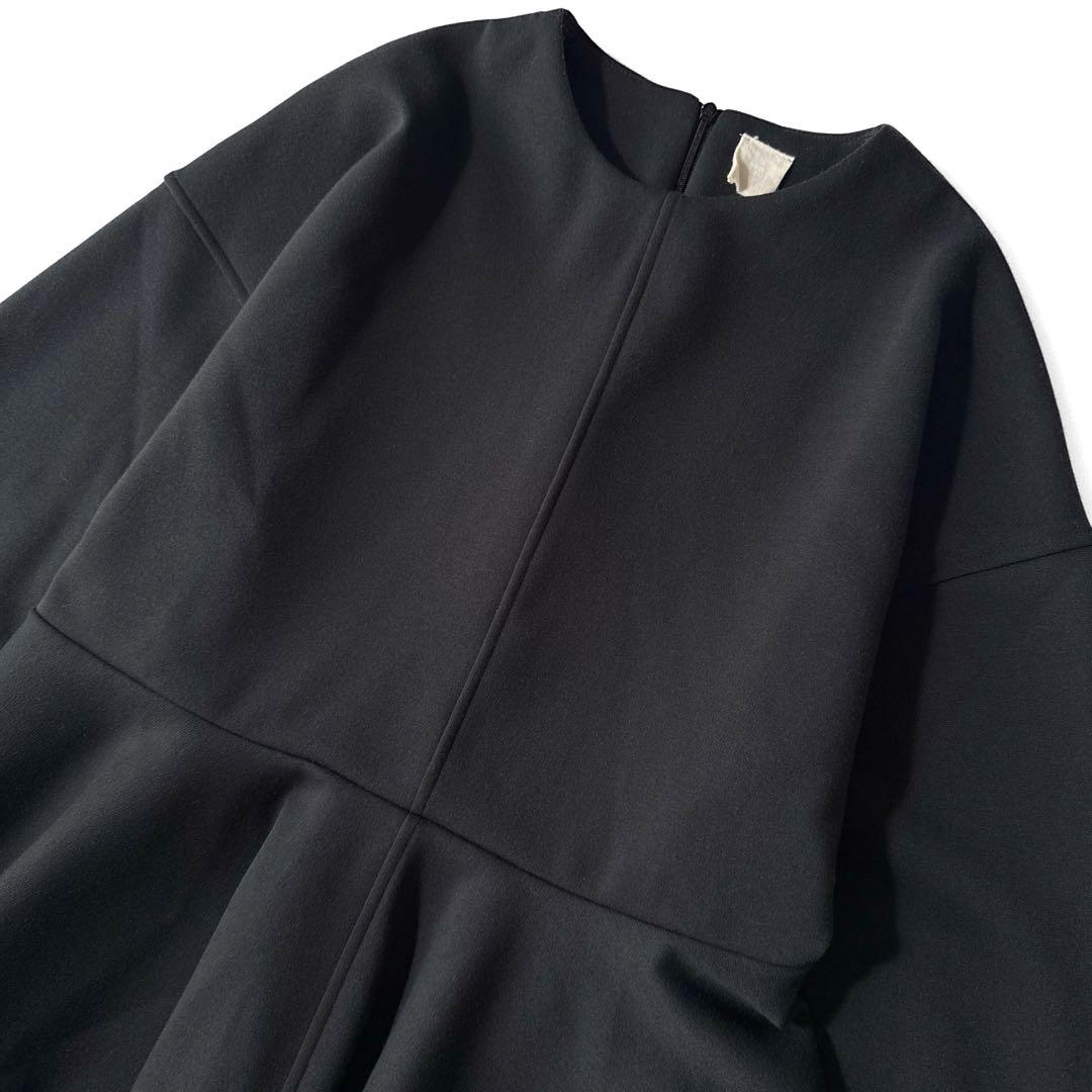 THREE SQUARE ペプラムポンチプルオーバー 黒 VERYコラボ