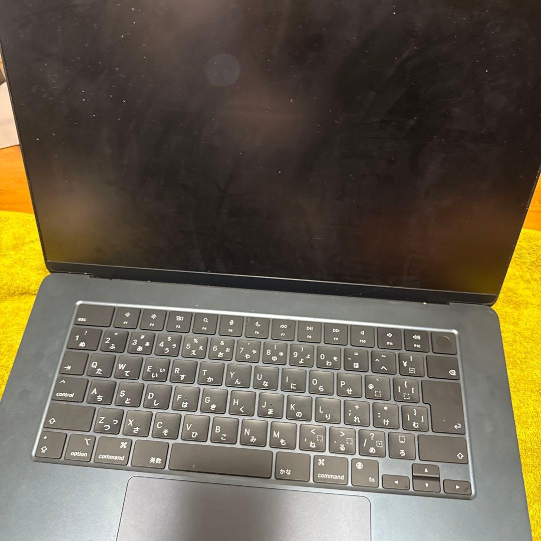 MacBook Air 15インチ M2 8GB 512