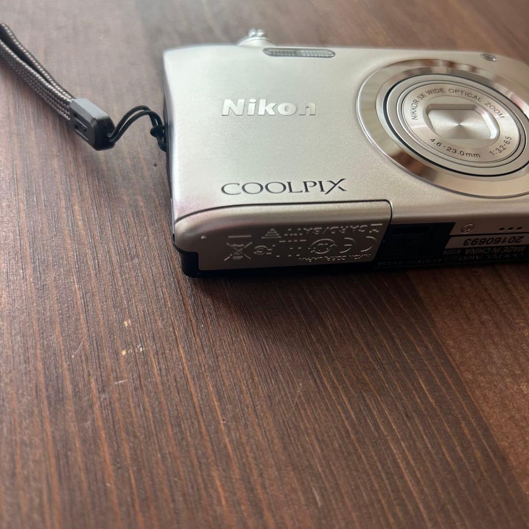 Nikon COOLPIX A100 コンパクトデジタルカメラ