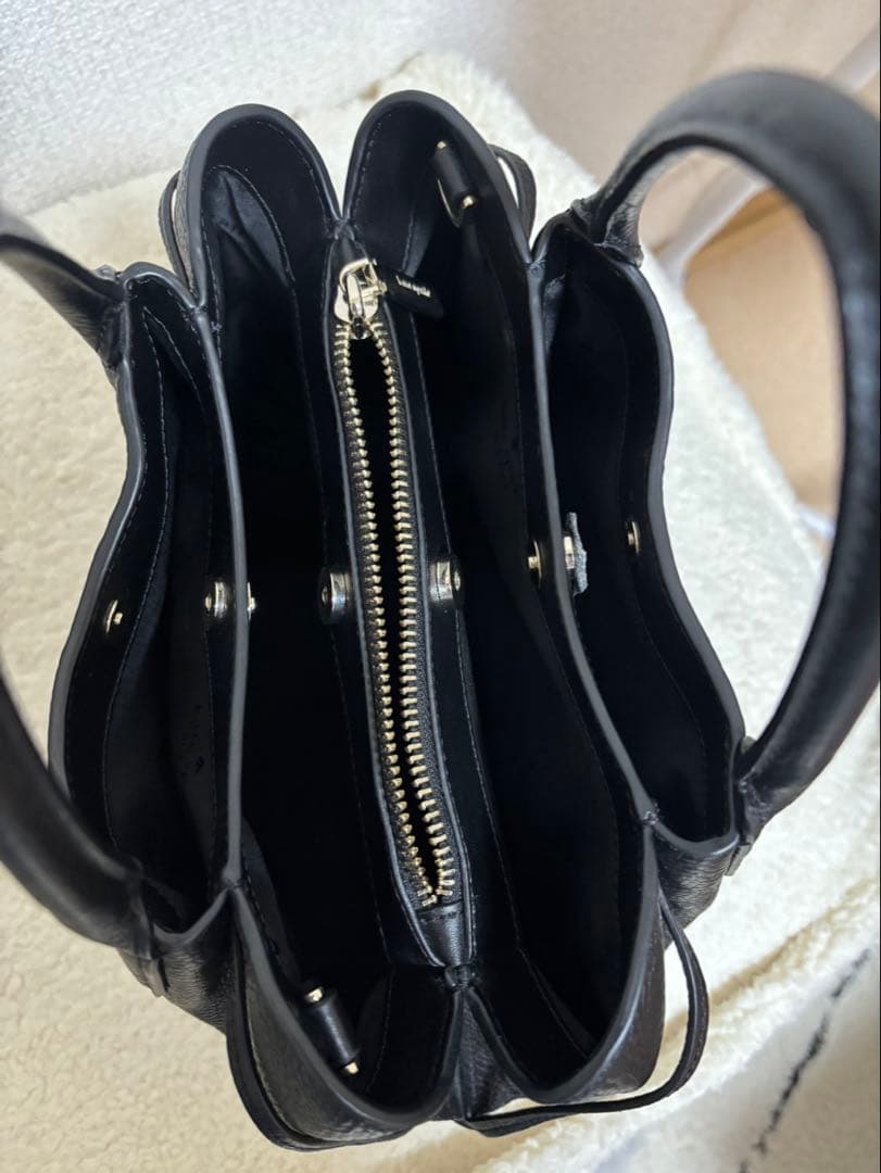 ✨超美品✨kate spade 黒 レザーハンドバッグ