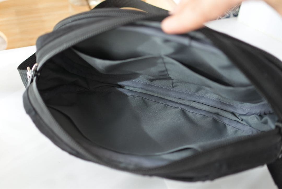 ミナペルホネン　dopタンバリンのカンガルーバッグ