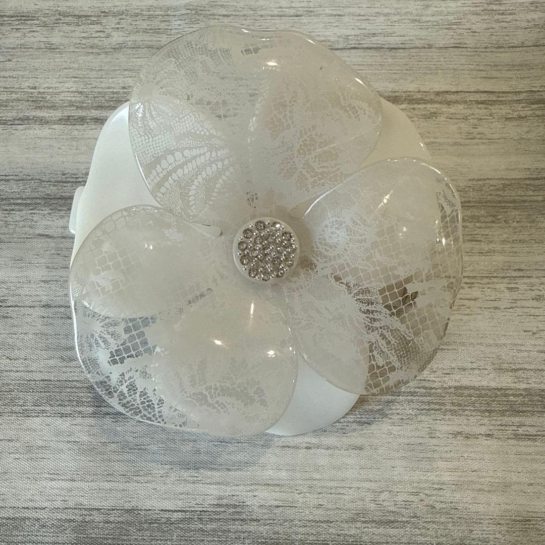 アレクサンドル　ドゥ　パリ　バレッタ　レース柄