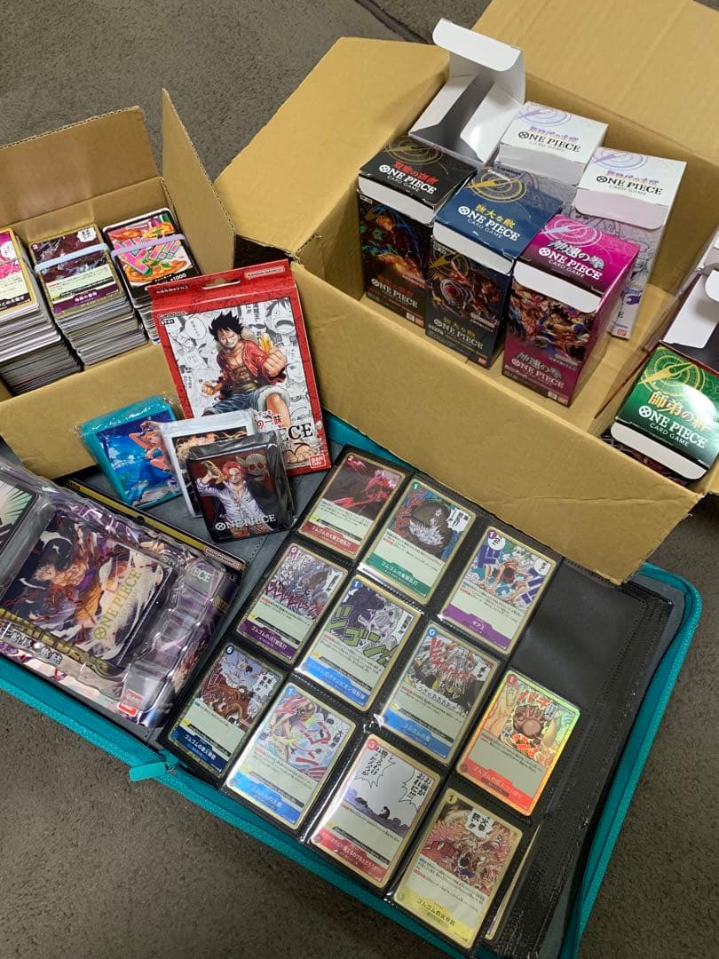 ワンピース カード　ファイル付き引退品