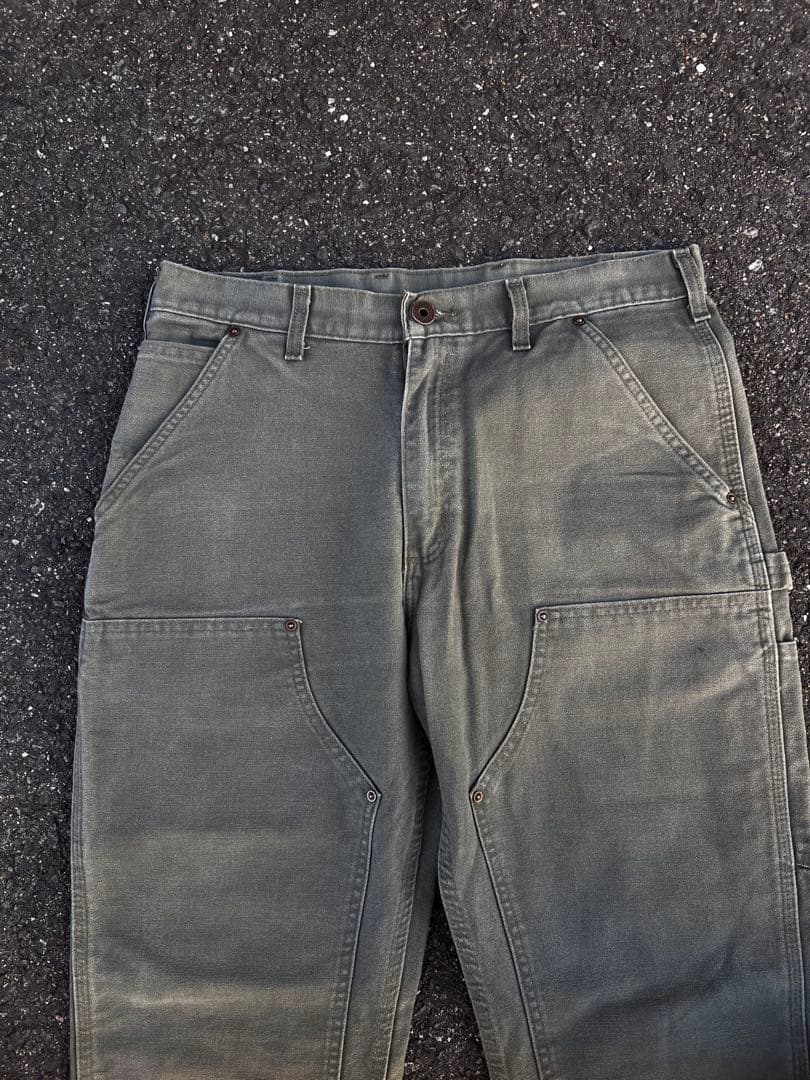 カーハートダブルニーモスグリーン　EB136