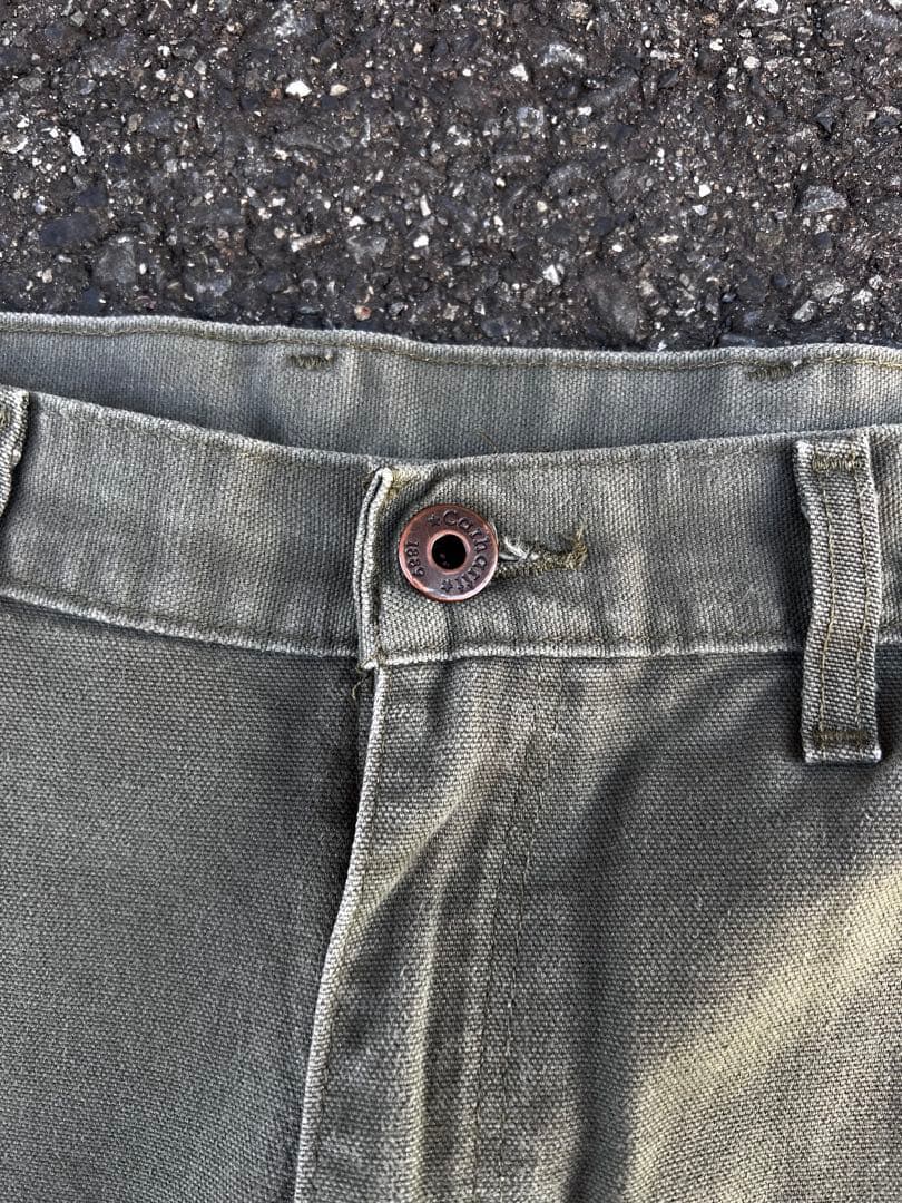 カーハートダブルニーモスグリーン　EB136