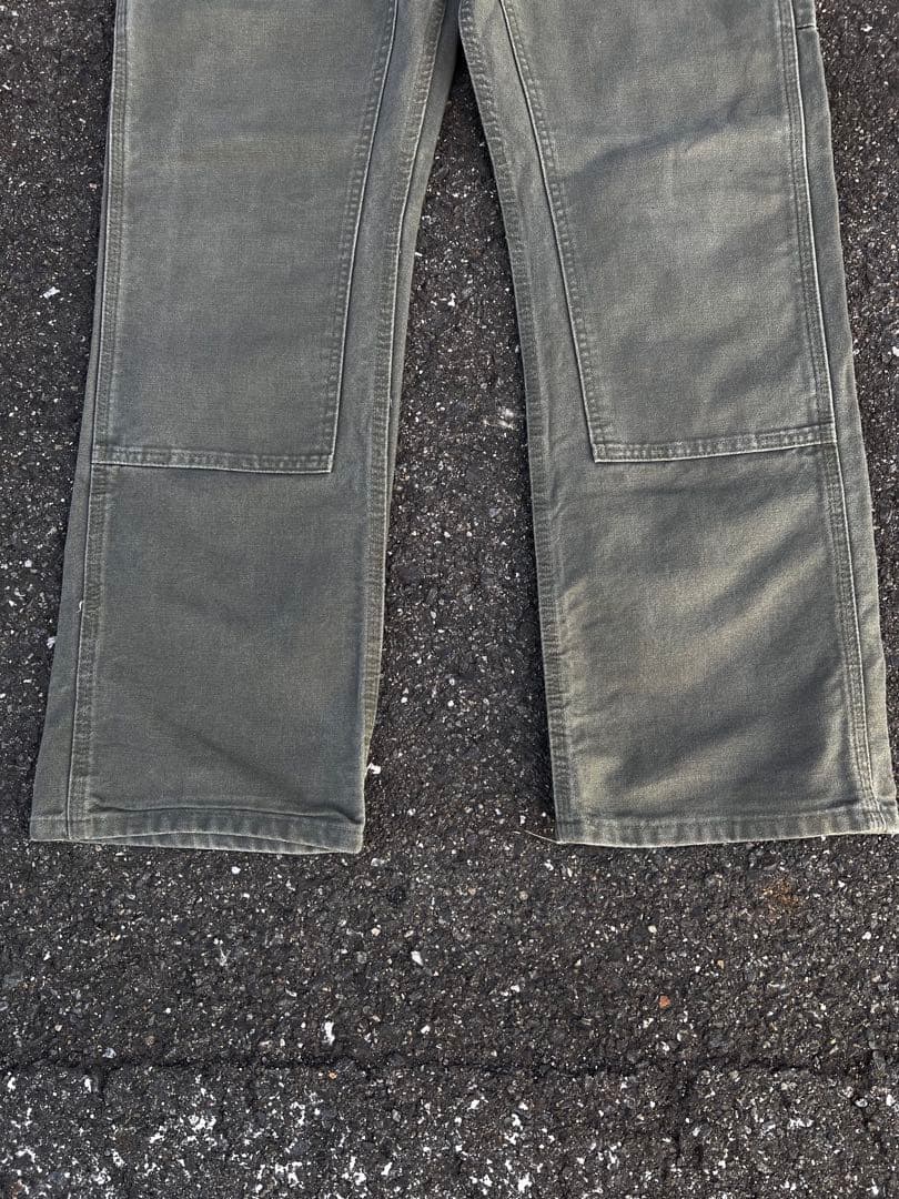 カーハートダブルニーモスグリーン　EB136