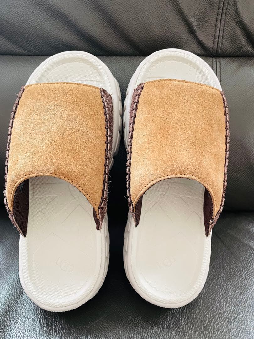 UGG ブラウン スライドサンダル厚底24cm 新品