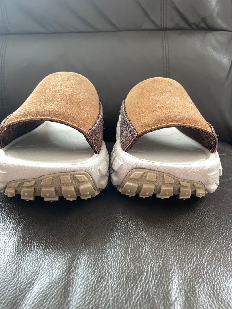 UGG ブラウン スライドサンダル厚底24cm 新品