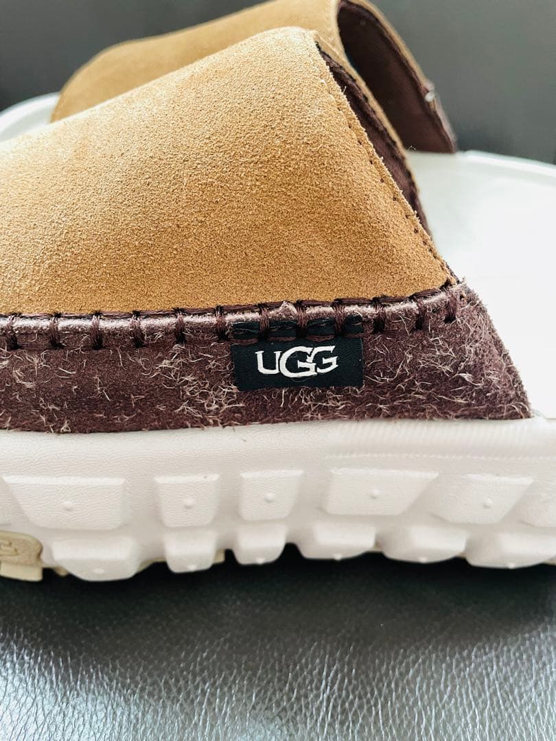 UGG ブラウン スライドサンダル厚底24cm 新品