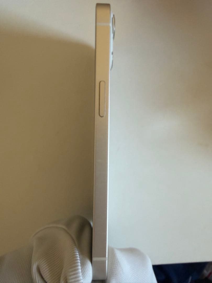 iPhone 13 256GB ホワイト