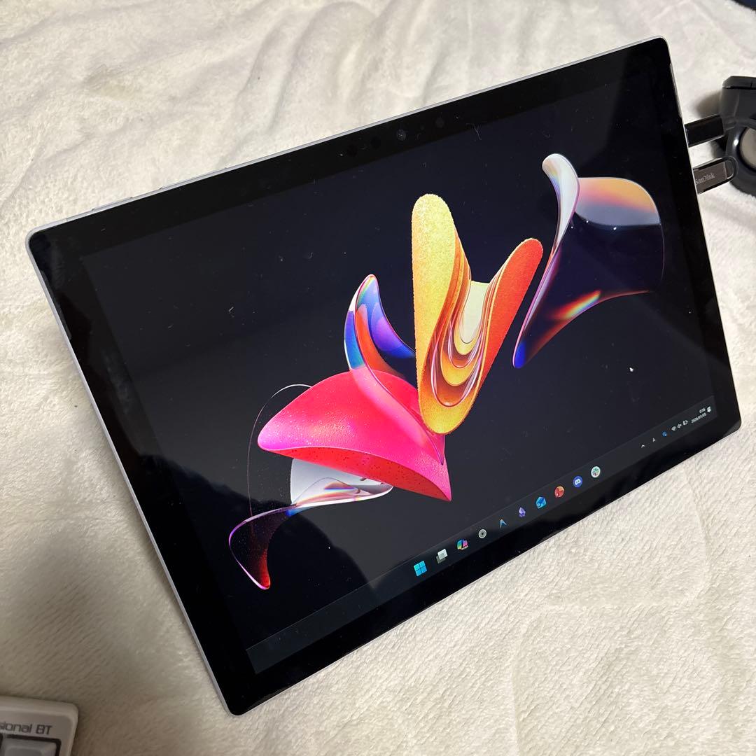 Surface Pro7 i5 8gb 256GB 画面シミあり