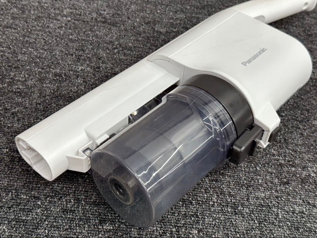 29分　2023年製Panasonic 掃除機　本体　MC-SB33J 格安中古