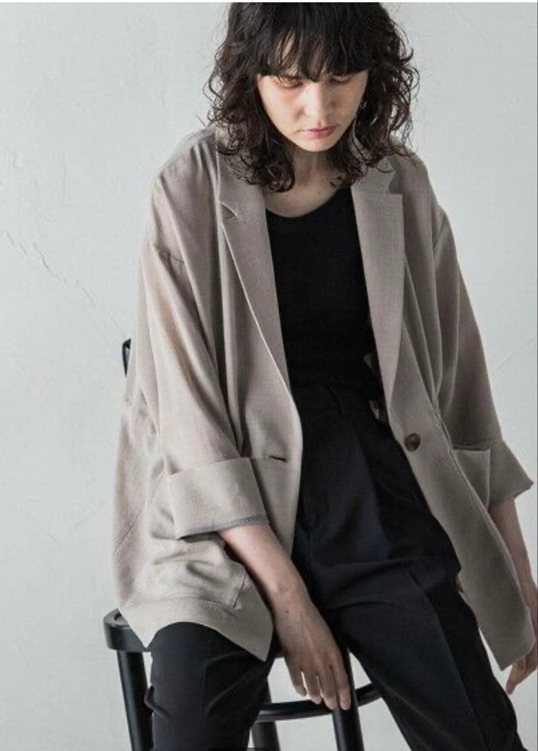 美品　ラエフ　大きいサイズ　46 17号　4Lストレッチラフブラックジャケット