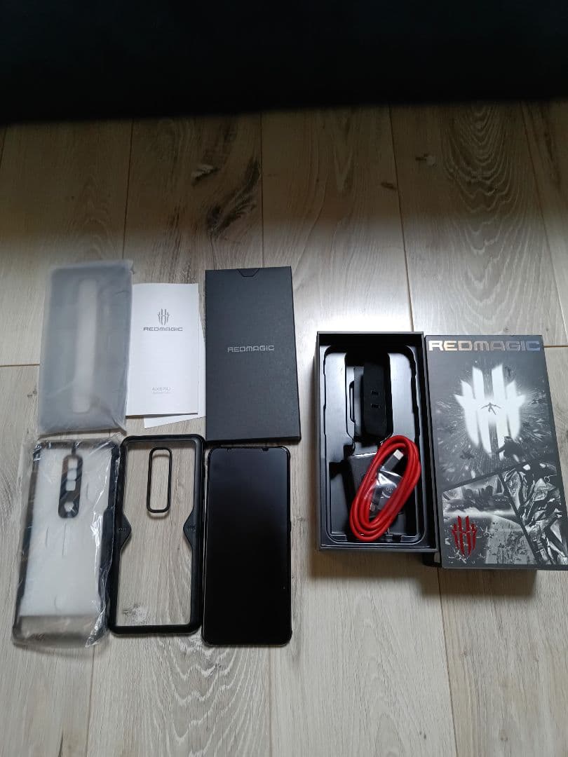 [国内版]nubia製ゲーミングスマホ Redmagic7 18GB/256GB