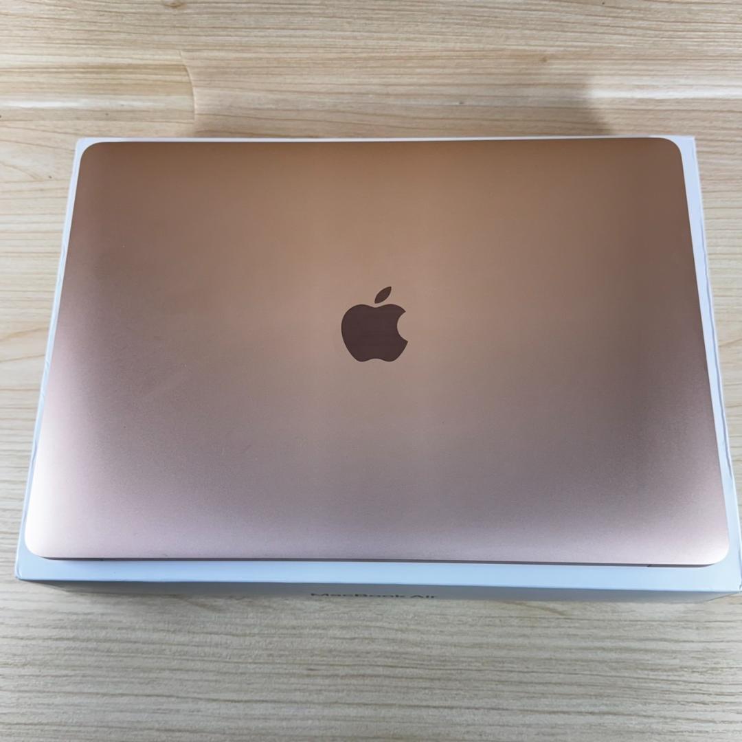 P179 美品 Apple MacBook Air M1 8GB 256GB