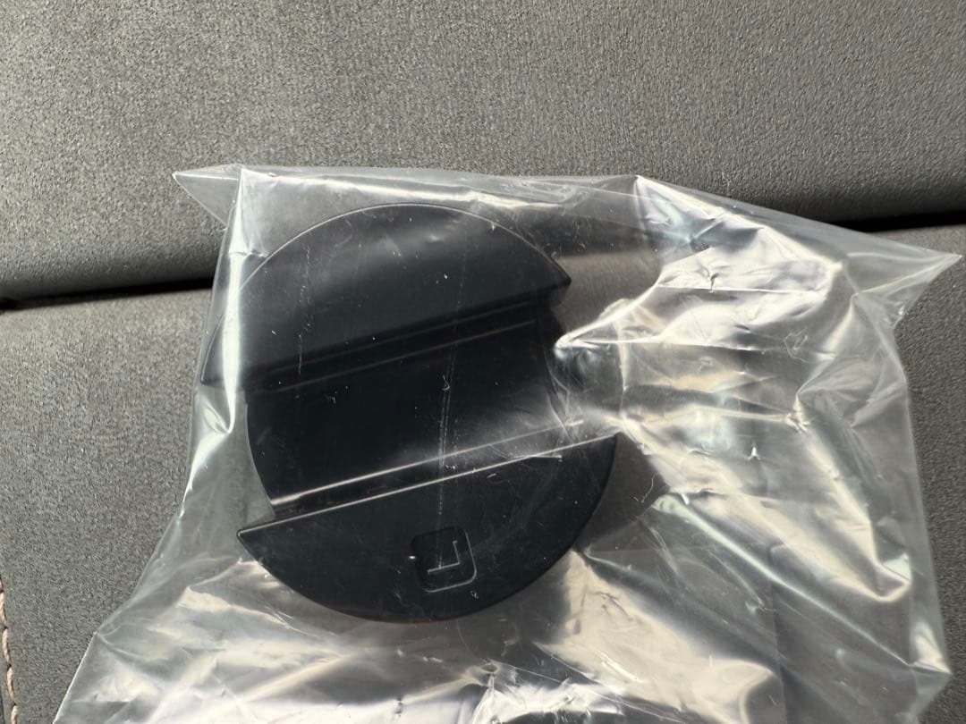 Qrio Lock１個・Qrio Key ２個・Qrio Card１枚セット